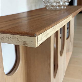 Credenza Maldivas Rosa Morada Parota