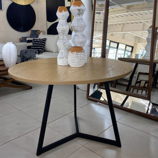 Mesa de Comedor Vigo 4P 1.20M Chapa Encino Nieve