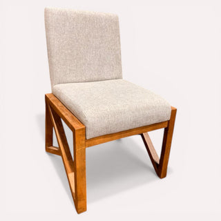 Silla Dubai tono Parota